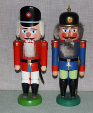 2 Antike Nussknacker Hodrewa