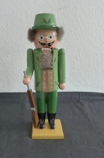 alter  Nussknacker Jäger -